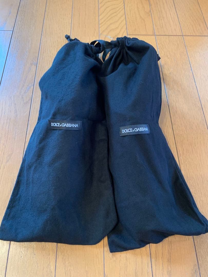 Dolce & Gabbana ゴールド スパンコール ドレスシューズ