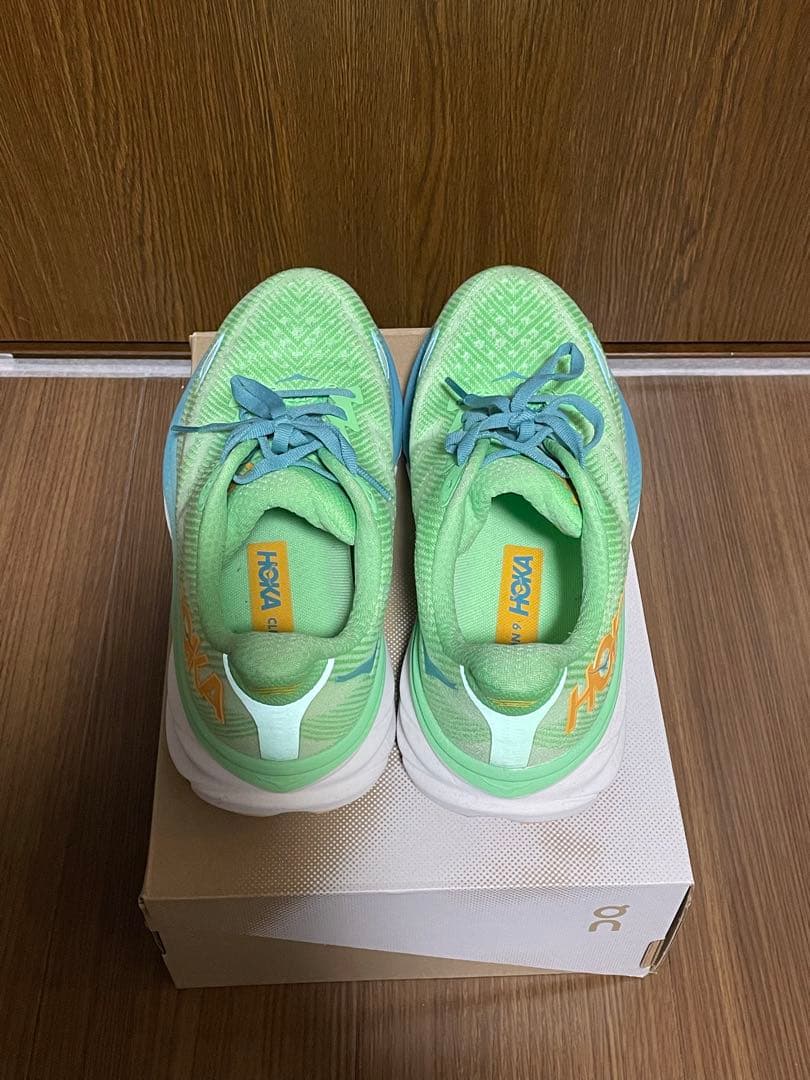 ホカオネオネ クリフトン9 26cm hoka clifton9