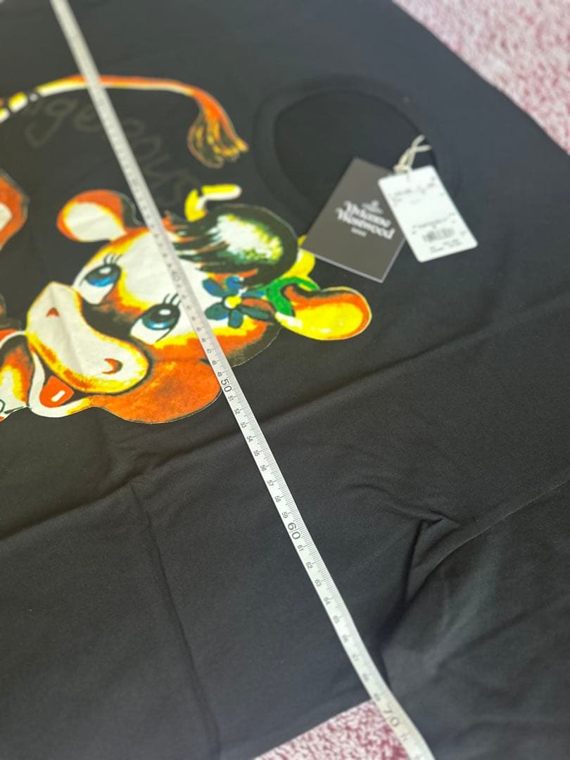 ヴィヴィアン　Tシャツ　黒　Vivienne Westwood トップス 牛柄