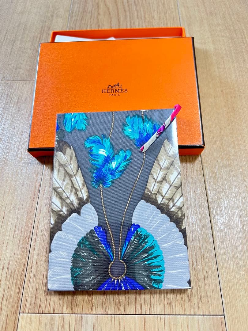HERMES シルクノート羽根デザイン