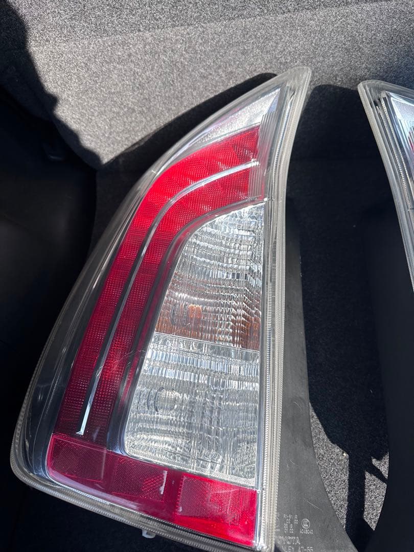 トヨタ　30後期　プリウス　テールランプ　右左セット