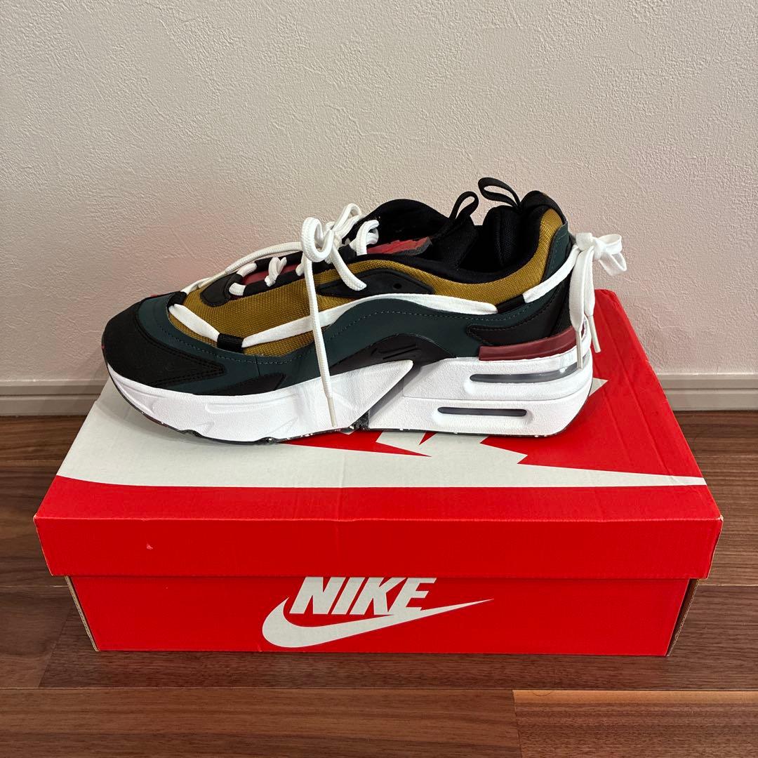 【新品・未使用】NIKE AIRMAX FURYOSAフュリオサ　サイズ27cm
