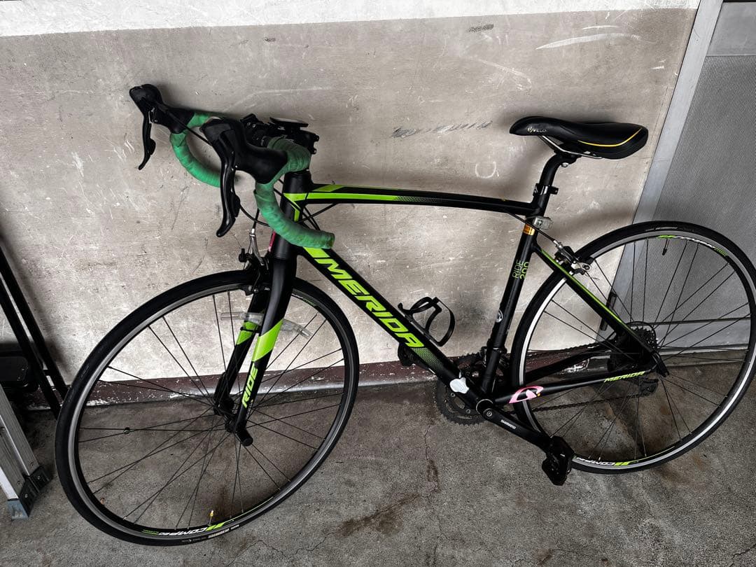 MERIDA RIDE 200 ロードバイク ブラック/グリーン