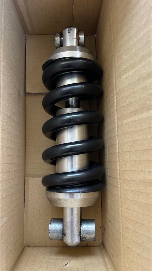 Garage T&F サスペンション シルバー/ブラック　ドラッグスター400