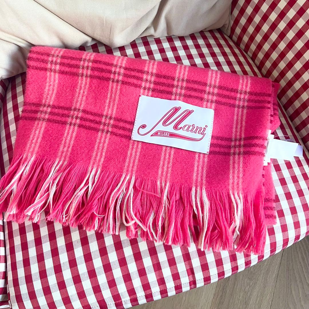 Marni マフラー 未使用 ピンク レッド