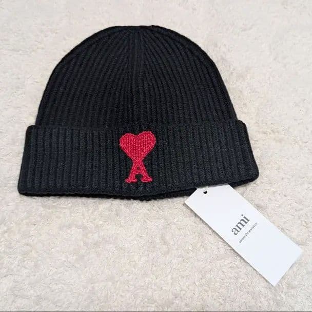新品未使用　ami parisニットビーニー ブラック