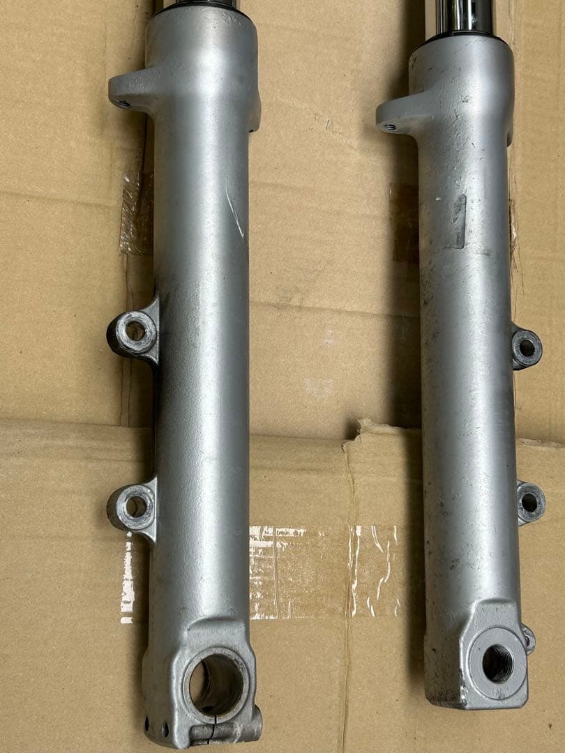 と*も様 スズキ GSF1200S GV75B 純正フロントホーク