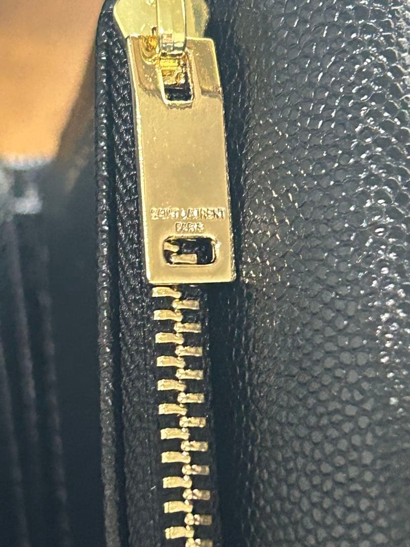 Saint Laurent サンローラン カサンドラ 三つ折り財布