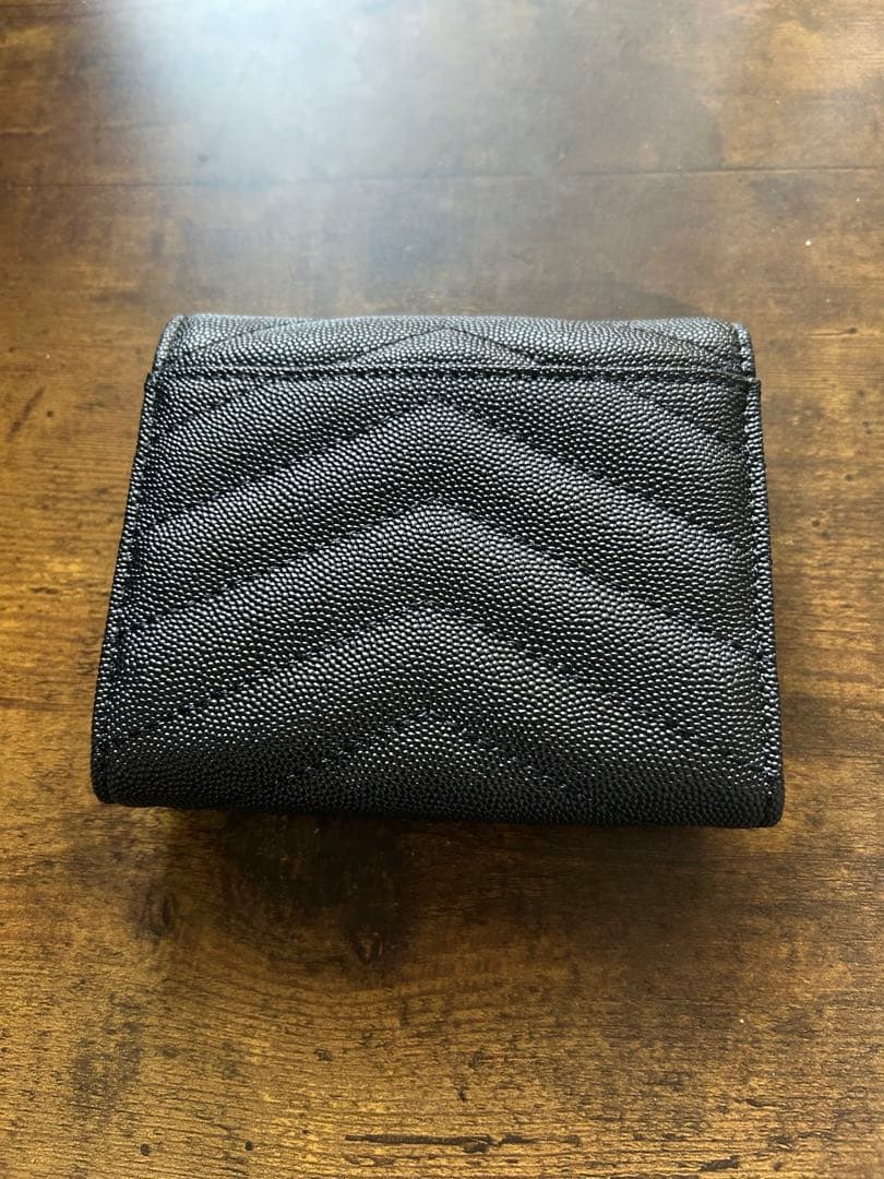 Saint Laurent サンローラン カサンドラ 三つ折り財布