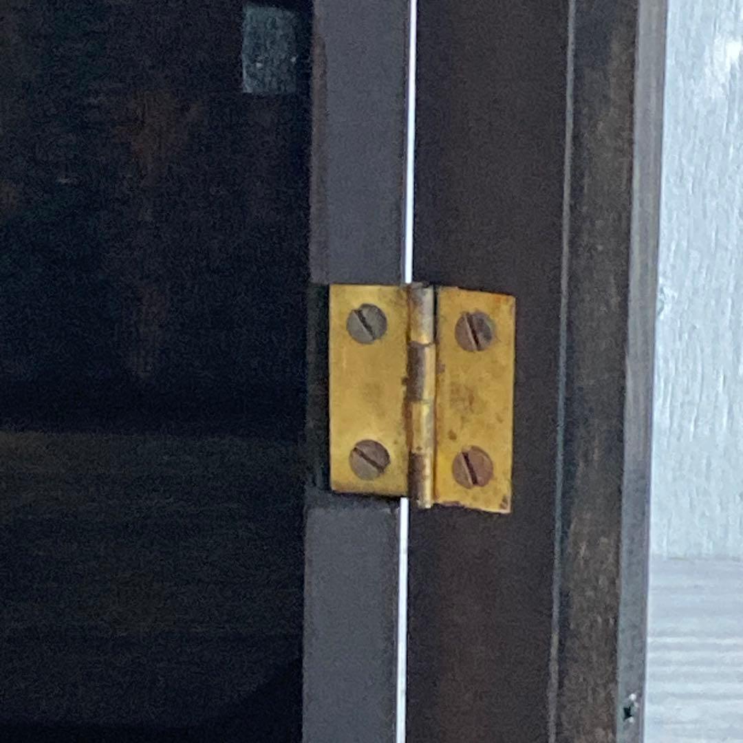 ケロリン 古い壁掛けガラスケース 3段 飾り棚 ガラスキャビネット