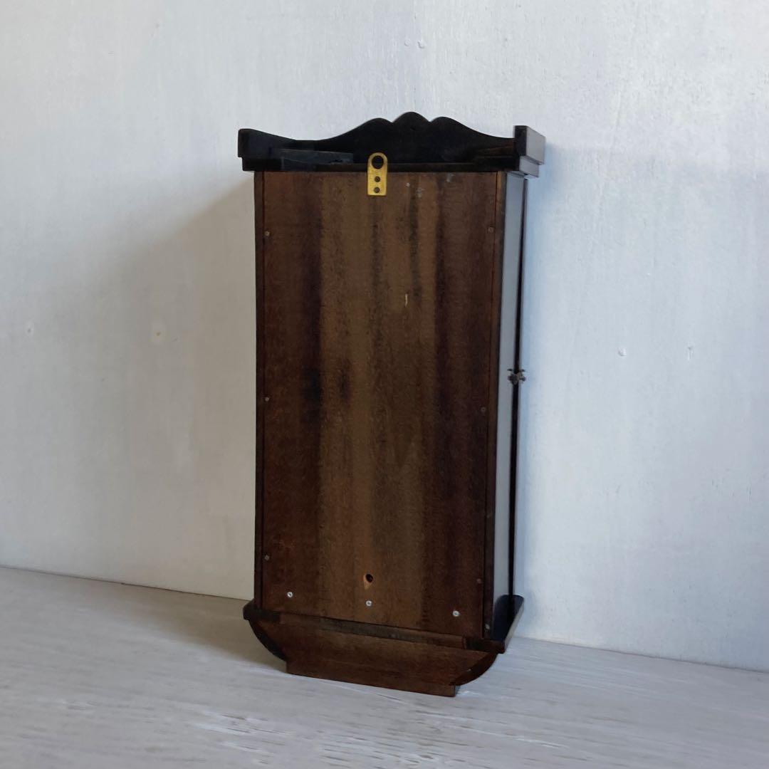 ケロリン 古い壁掛けガラスケース 3段 飾り棚 ガラスキャビネット