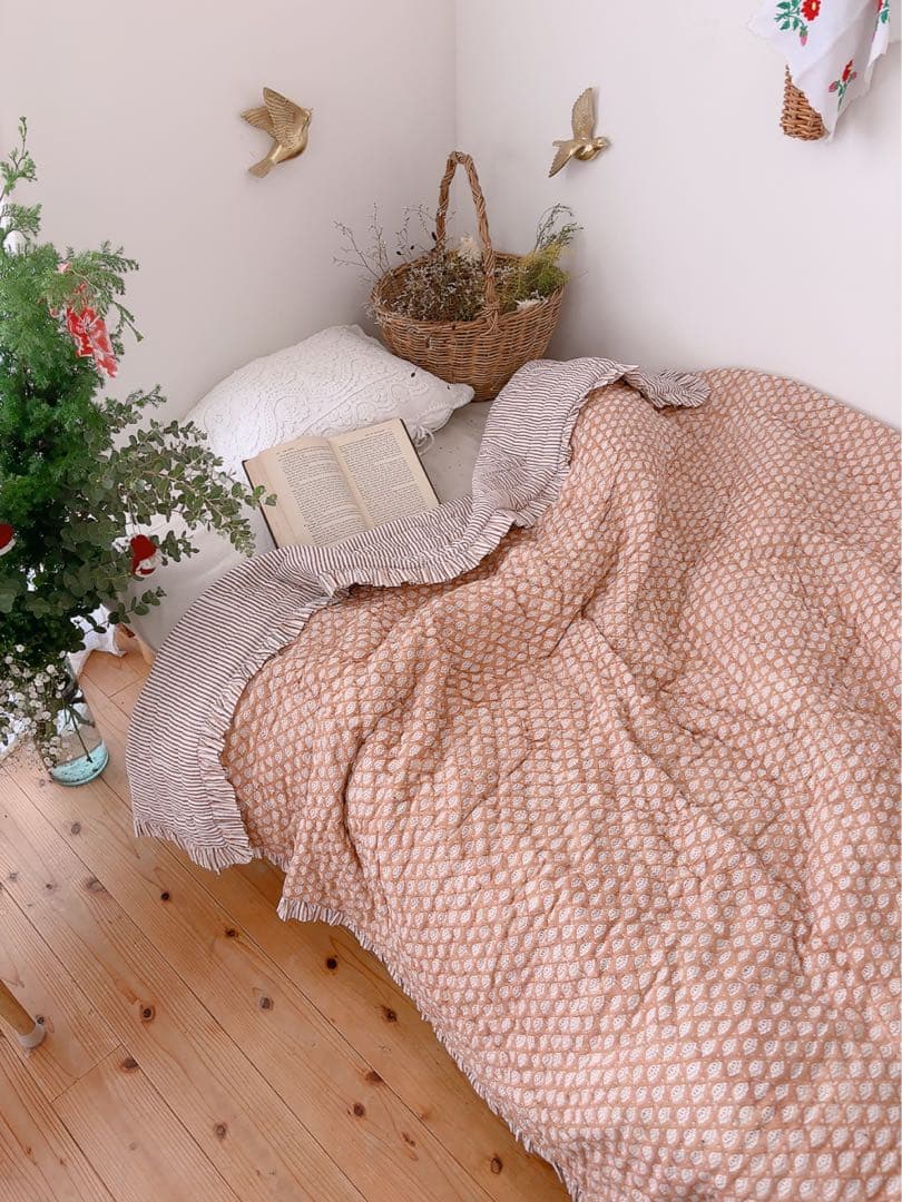 【フリルキルト】ブロックプリントキルト　布団　ソファーカバー　ベッドカバー