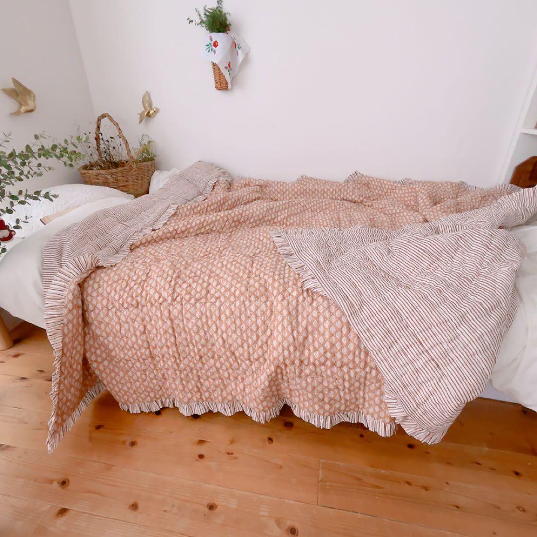 【フリルキルト】ブロックプリントキルト　布団　ソファーカバー　ベッドカバー