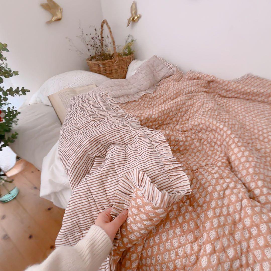 【フリルキルト】ブロックプリントキルト　布団　ソファーカバー　ベッドカバー