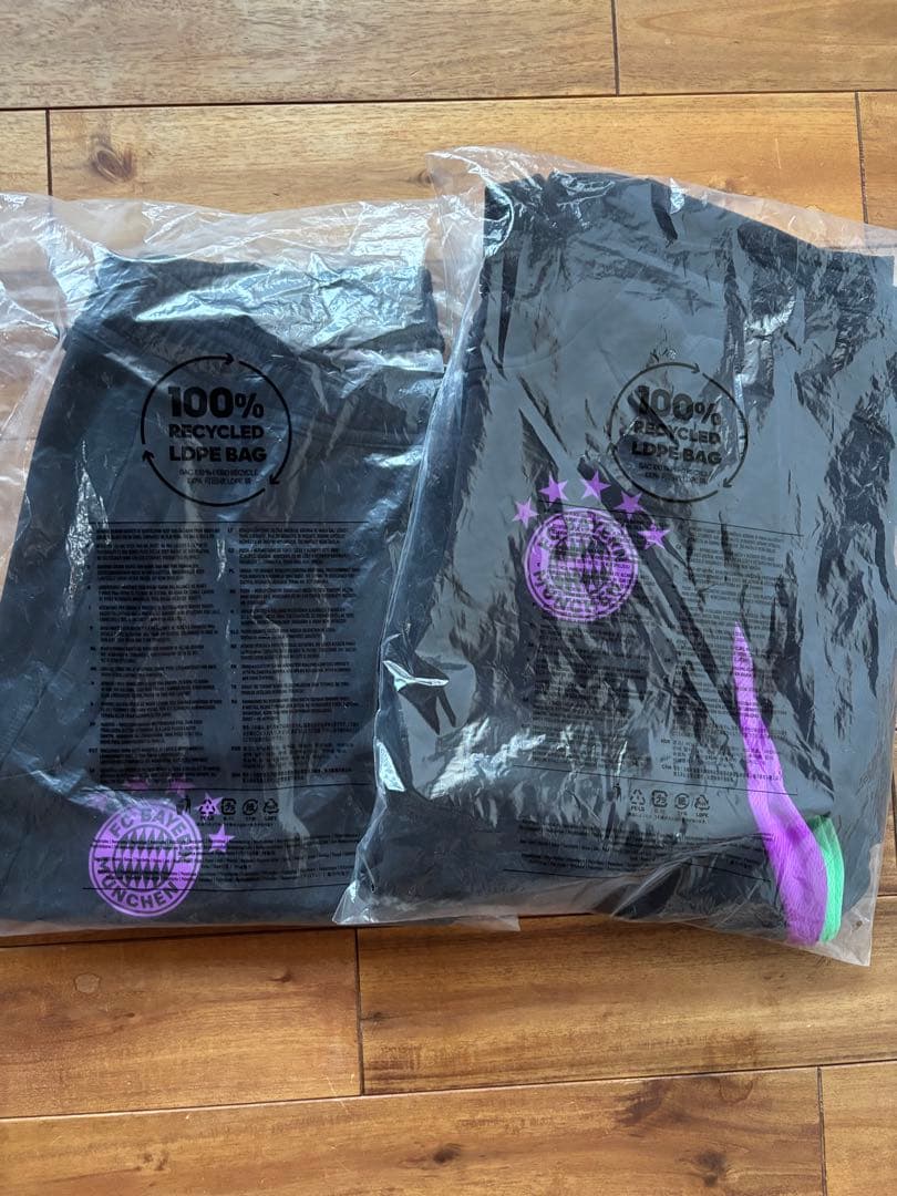 バイエルンミュンヘン 23/24 トレーニングトップ&トレーニングパンツ