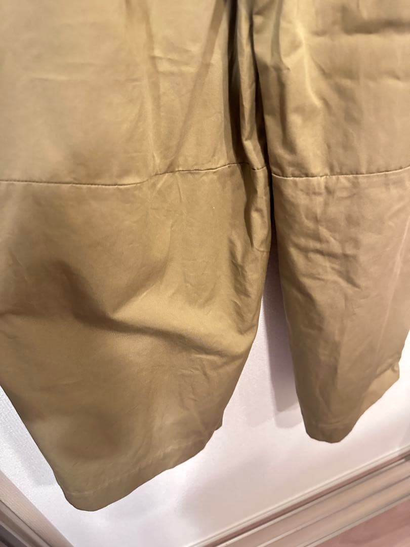 コットンツイルワイドフォルム カーブパンツ アダムエロペ