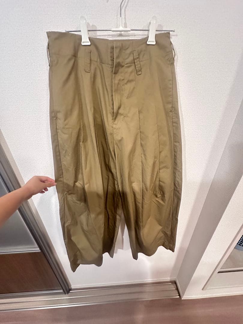 コットンツイルワイドフォルム カーブパンツ アダムエロペ