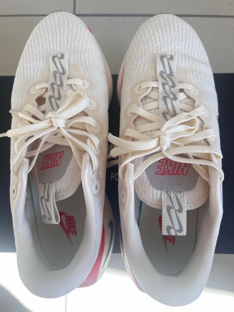 NIKEナイキ モティバ25cm/ウィメンズ ウォーキングシューズ