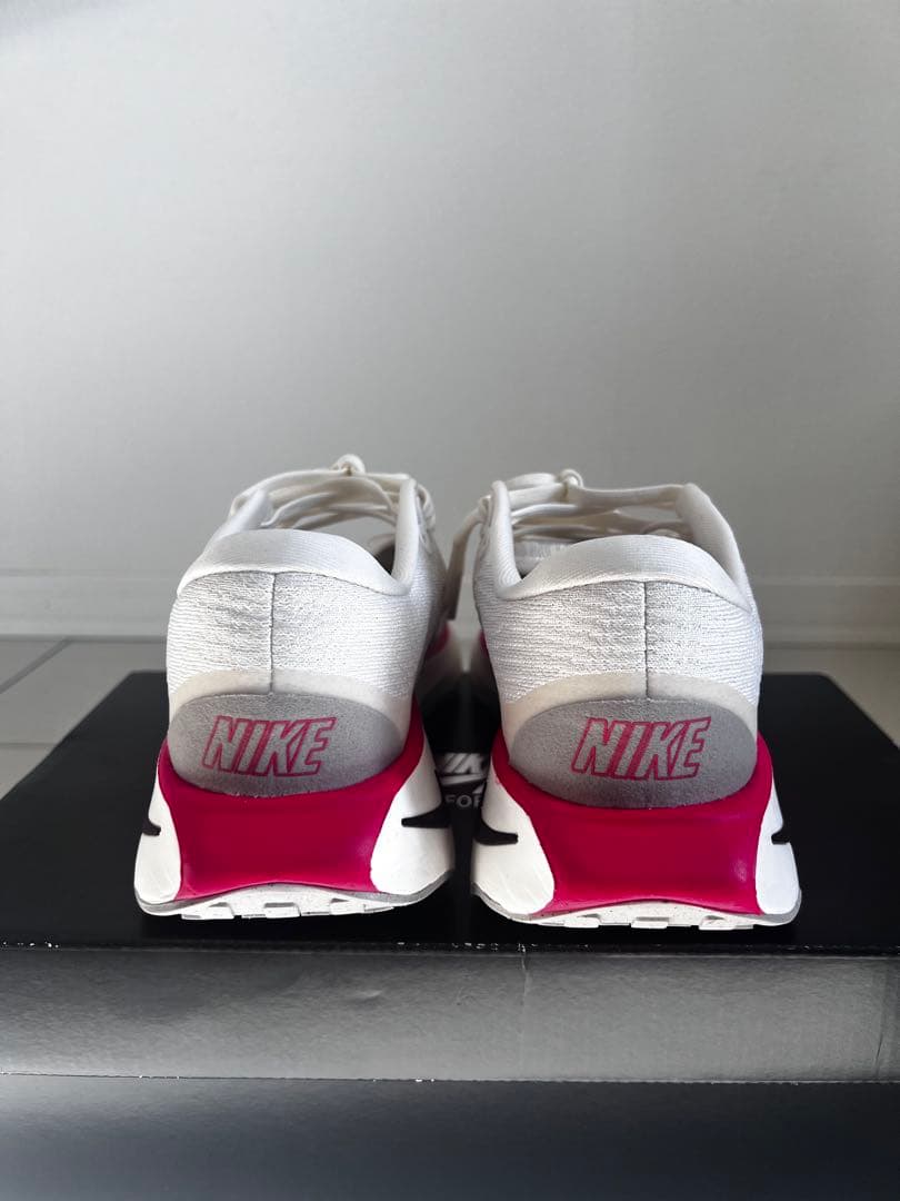 NIKEナイキ モティバ25cm/ウィメンズ ウォーキングシューズ