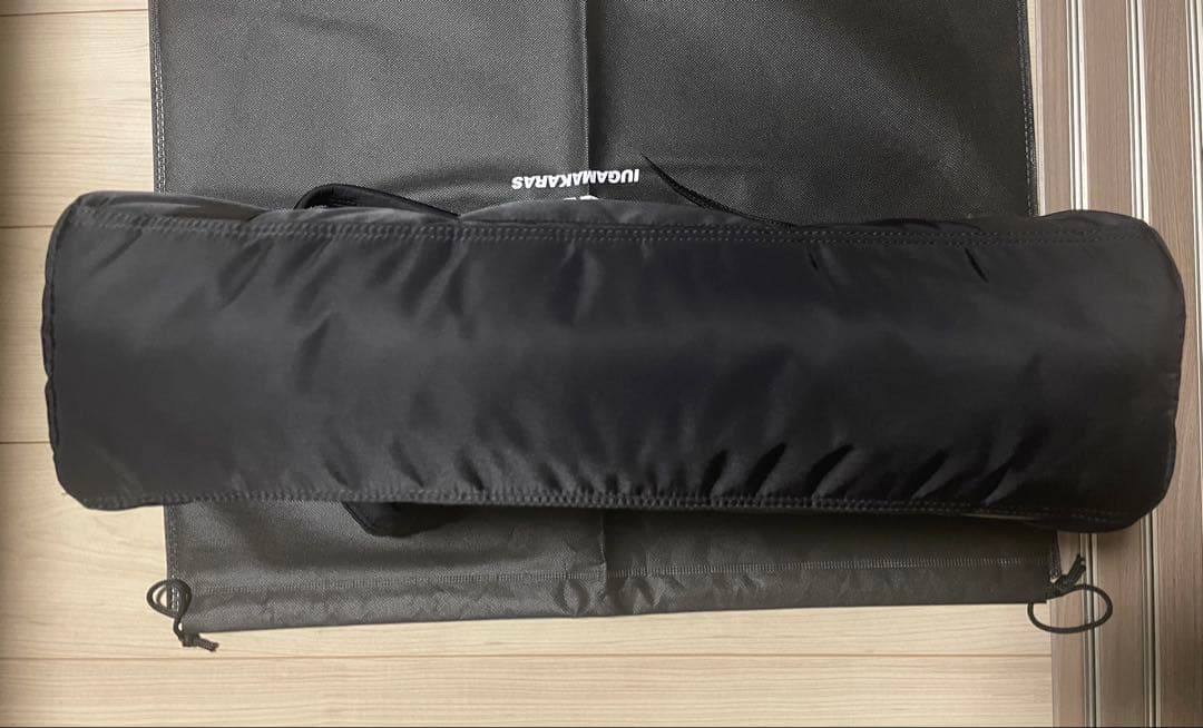 【シロ】IUGAMAKARAS ナイロンバッグ　ブラック