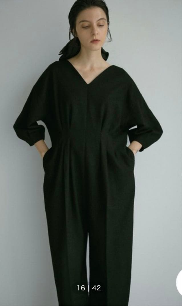 11/11まで限定価格【新品】MANOF マノフ　タックオールインワンMサイズ