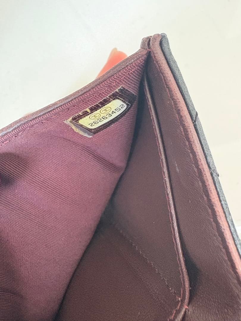 CHANEL ブラックレザー 三つ折り財布