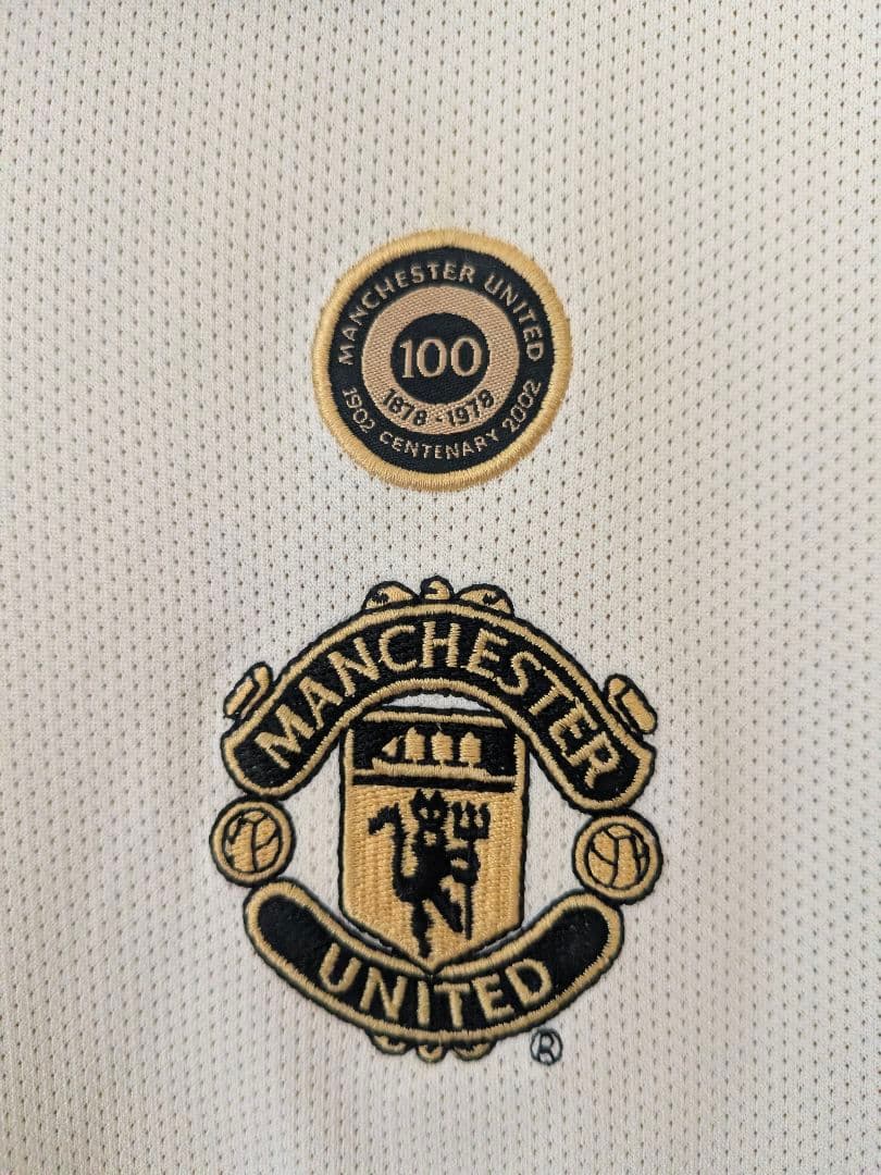 ろ*く様 【正規品】マンチェスター・ユナイテッド 100周年記念 リバーシブル