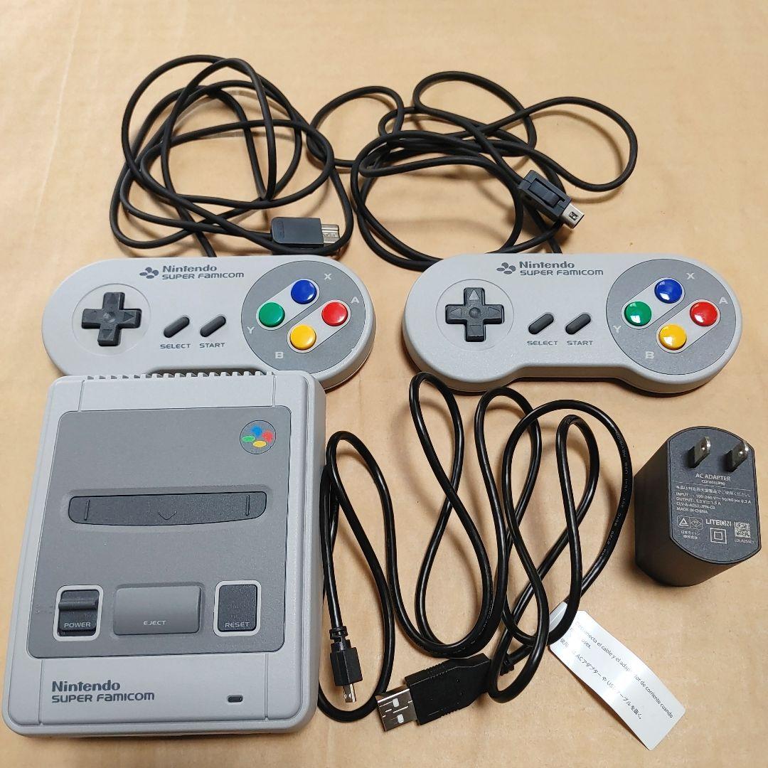 ニンテンドークラシックミニ　スーパーファミコン　（純正ACアダプター付き）