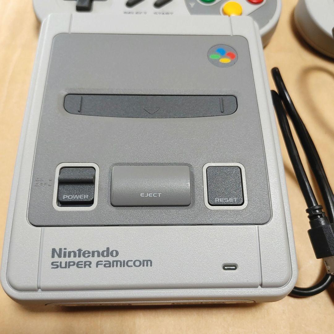 ニンテンドークラシックミニ　スーパーファミコン　（純正ACアダプター付き）