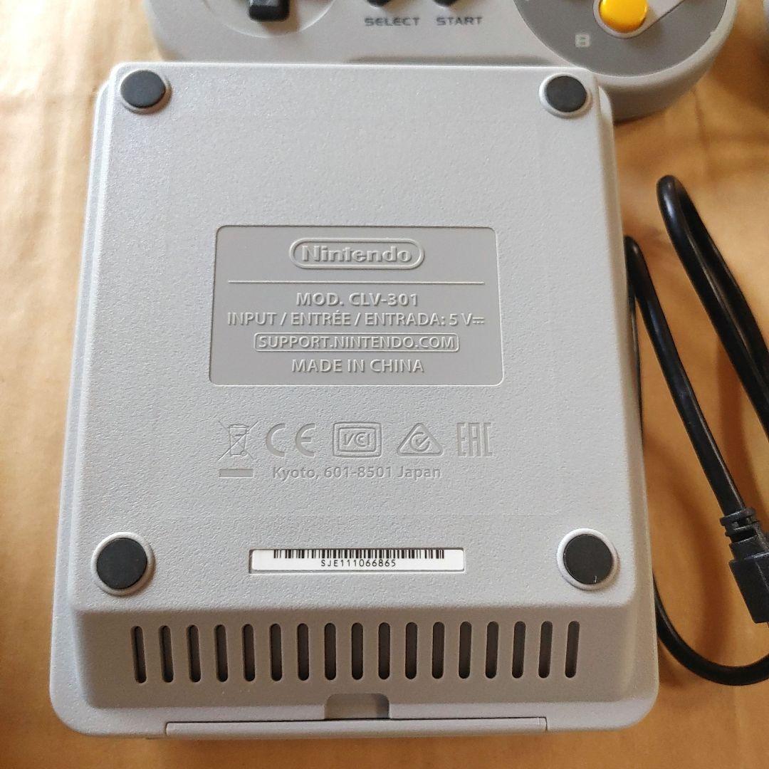 ニンテンドークラシックミニ　スーパーファミコン　（純正ACアダプター付き）