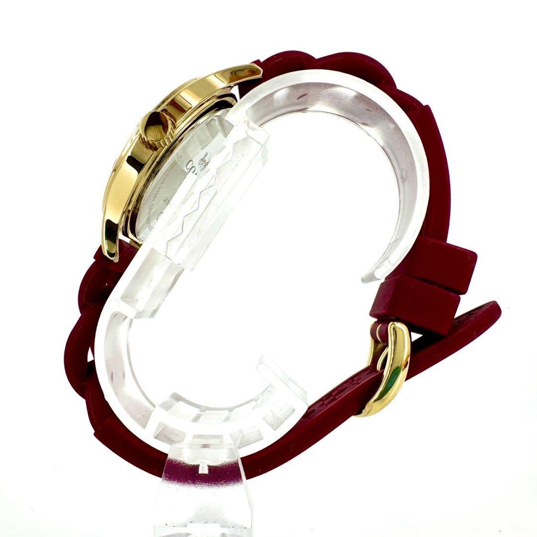 【箱・ほぼ未使用】COACH コーチ ゴールド シグネチャー ラバー 腕時計