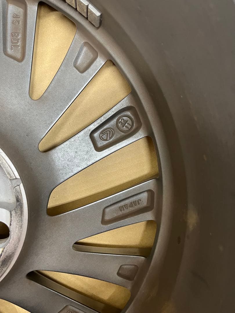 レクサスＥＳ　18インチ ホイール純正中古　１本