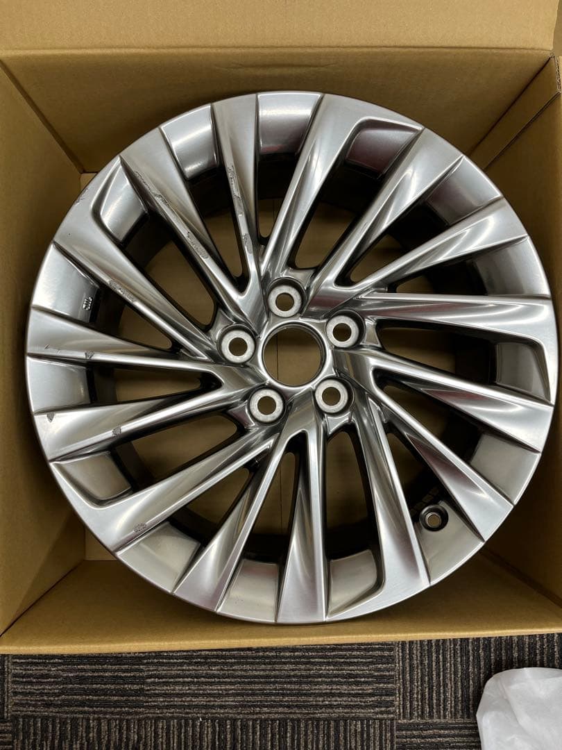 レクサスＥＳ　18インチ ホイール純正中古　１本