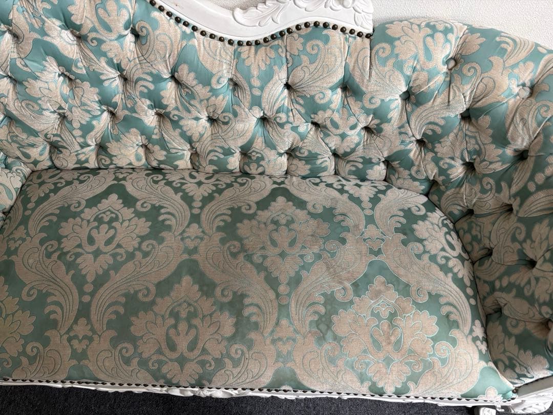 訳アリ【アンティーク調】ロイヤルなカウチソファ