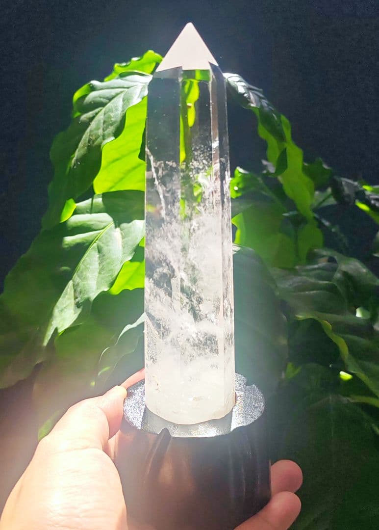 透明　ヒマラヤ産天然水晶ポイント　六角柱 天然石原石置物台座付　パワーストーン