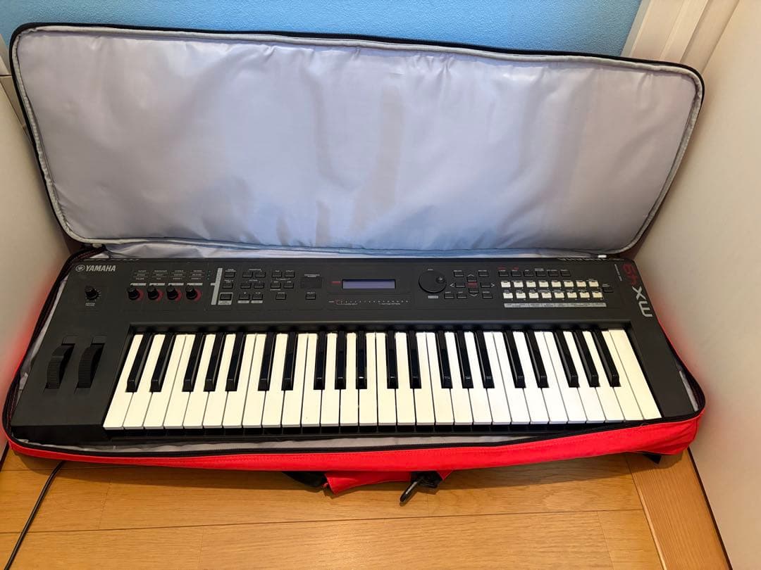 Yamaha MX49 シンセサイザー 純正アダプター＆専用キャリーケース付き