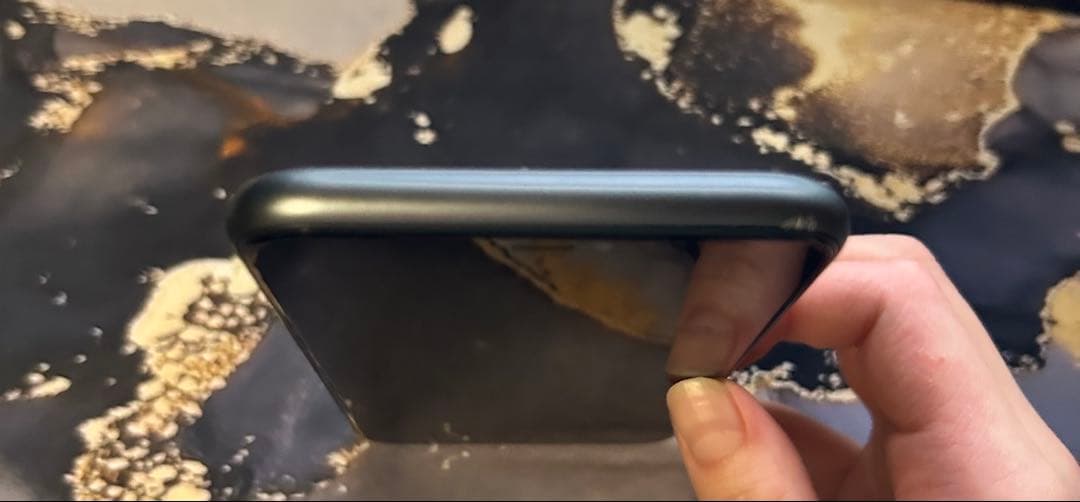 携帯電話本体 iPhone11 128GB (docomo)