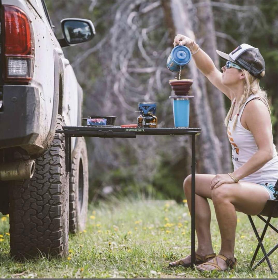 新品未使用Tailgater Tire Table テイルゲイタータイヤテーブル