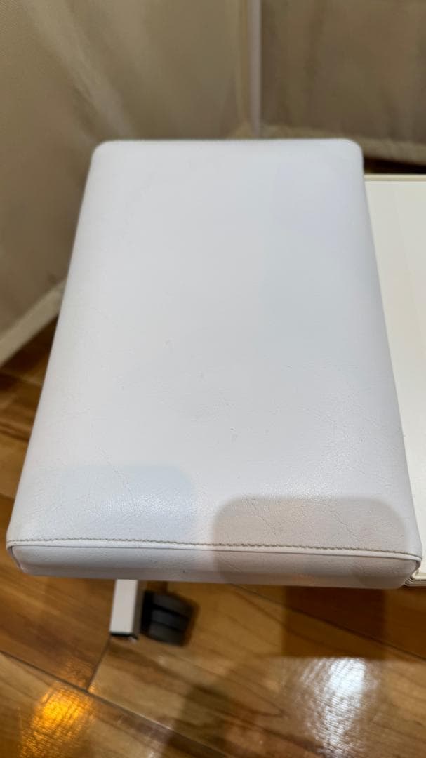 S*Y様 西村製作所 ペディキュアオットマン CB-811 ホワイト フットカー