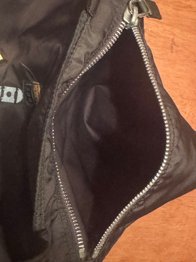 PRADA プラダ ロボット刺繍 ナイロントート 三角ロゴ