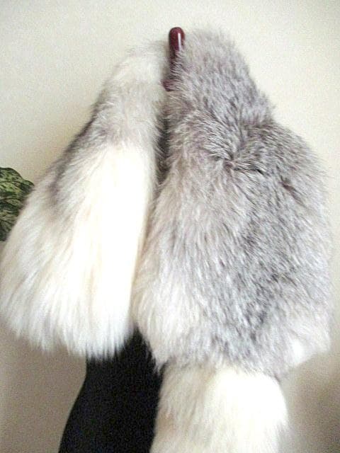 Sale❣️Saga Furs プラチナFox 一匹もの ストール 未使用