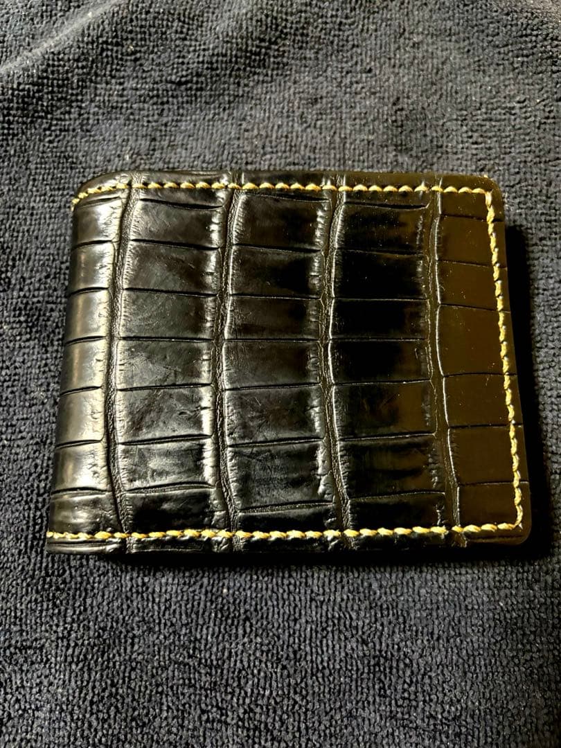 ワニ革手縫ウォレット