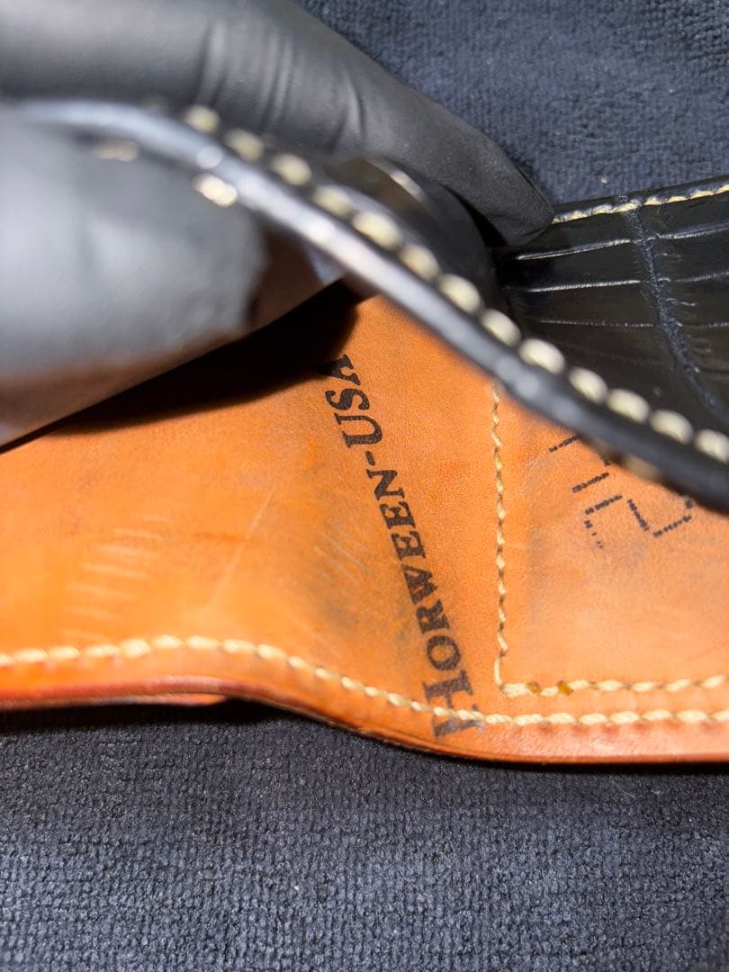 ワニ革手縫ウォレット