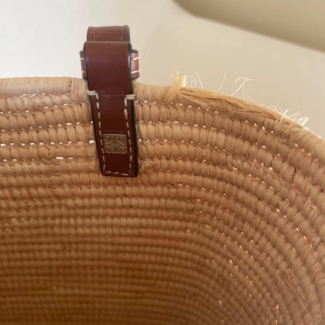 LOEWE スクエアカゴバッグ