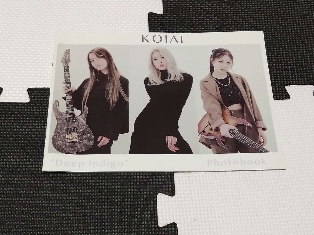 KOIAI 新品未開封『DEEP INDIGO』フォトブック 直筆サイン入り写真