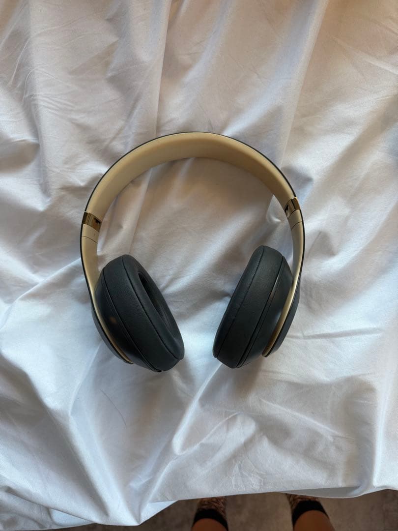 本体のみ Beats by Dr.Dre オーバーイヤーヘッドフォン