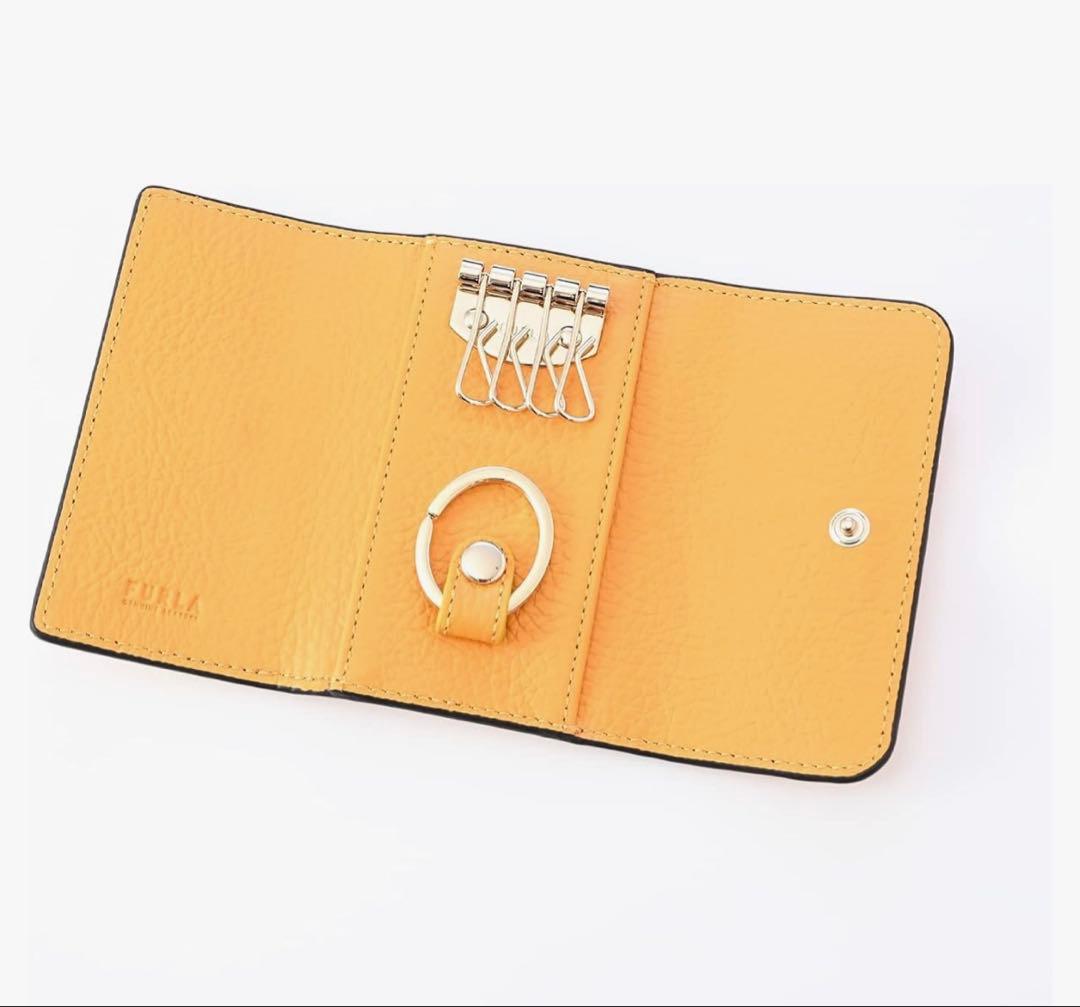 FURLA イエロー レザー キーケース