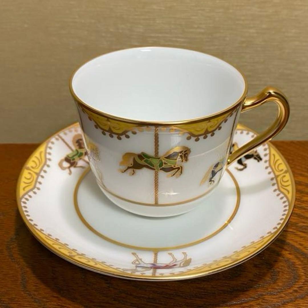 大倉陶園 うまくゆくトリオ　(コーヒーカップ＆ソーサー &20㎝ケーキ皿）