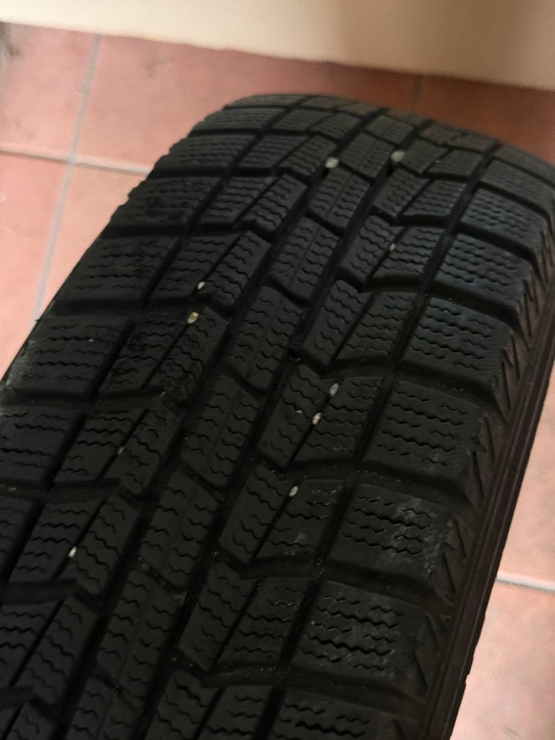 R♡ アクア　スタッドレスタイヤ　175/65R15