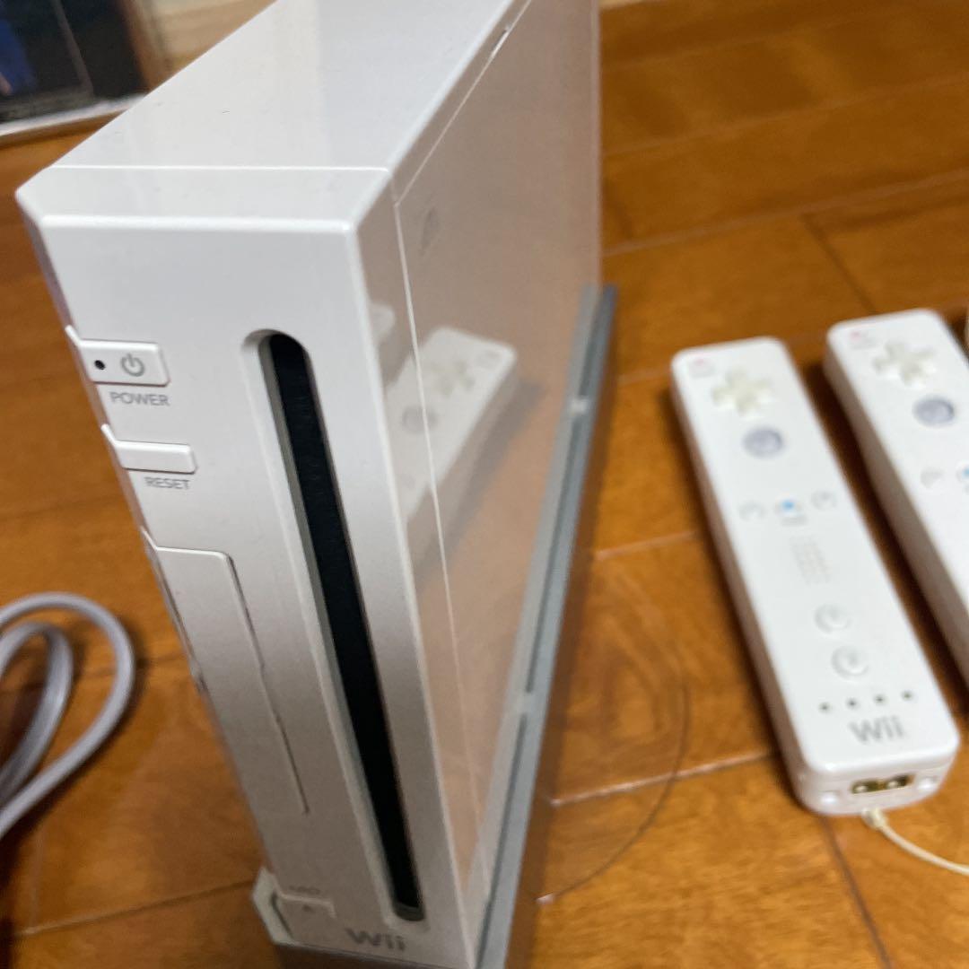 Nintendo Wii 任天堂　本体　ホワイト　リモコン　カセット